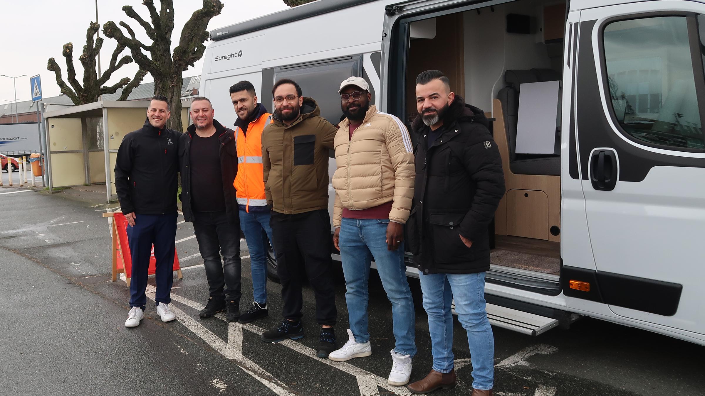 Campingbus für die Betriebsratswahl bei Open Office an Tor 60