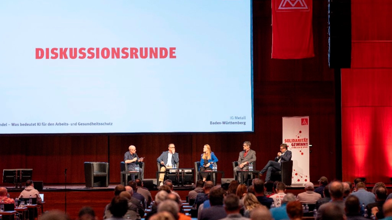 Reutlingen, Baden-Wuerttemberg, 05.06.2024: AuG-Konferenz der IG Metall Baden-Württemberg. Die Konferenz steht unter dem Motto „Arbeitswelt im Wandel – Was bedeutet KI für den Arbeits - und Gesundheitsschutz“.