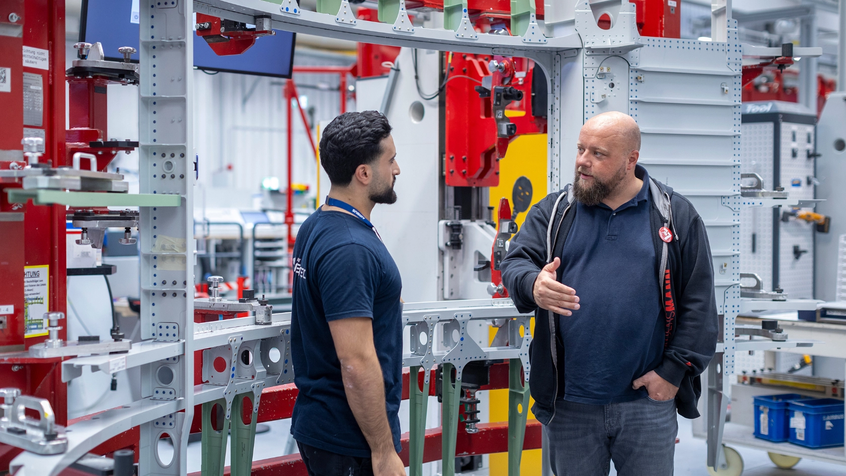Die IG Metall kämpft jeden Tag für faire Arbeit, mit ihren Tarifverträgen und in den Betrieben. So wie bei Premium Aerotec in Varel. Hier haben IG Metall-Betriebsräte die Übernahmen von über 140 Leihbeschäftigten durchgesetzt.