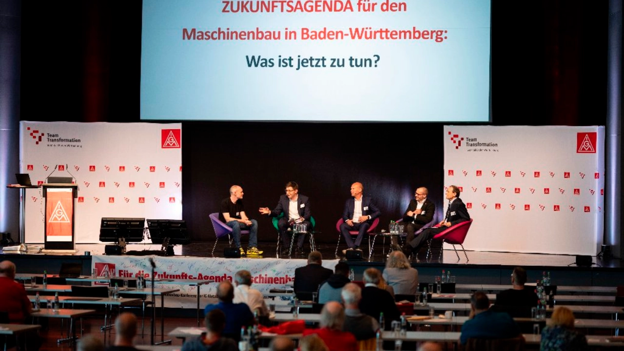 Esslingen, Baden-Württemberg, 11.04.2024:

Maschinenbau-Konferenz der IG Metall Baden-Württemberg in Esslingen. U.a. mit Dietrich Birk, Thmoas Bauernhansl, Markus Hölzle und  Barbara Resch 