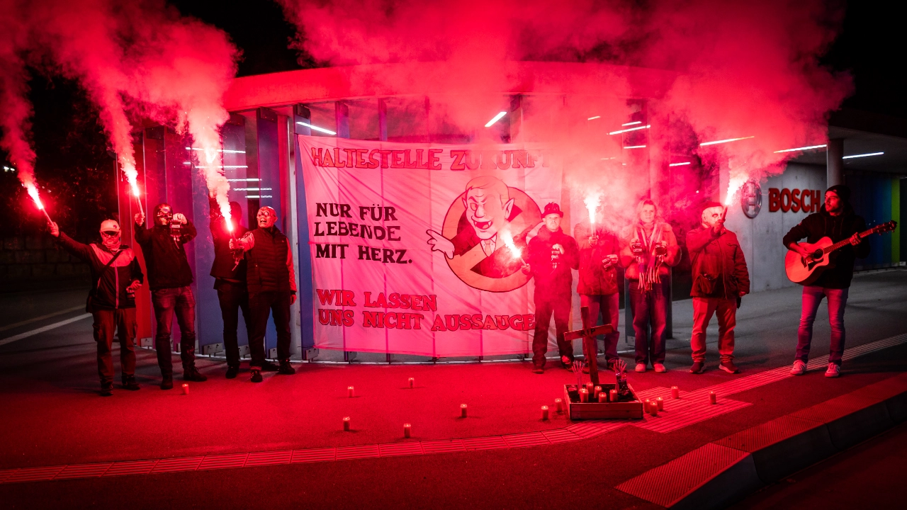 Halloween-Protest bei Bosch in Schwieberdingen