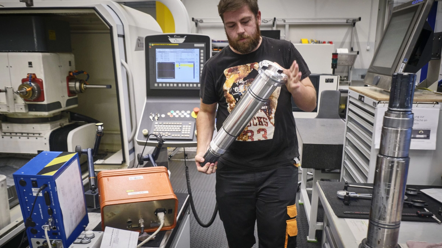 Metaller beim Maschinenbauer Heller