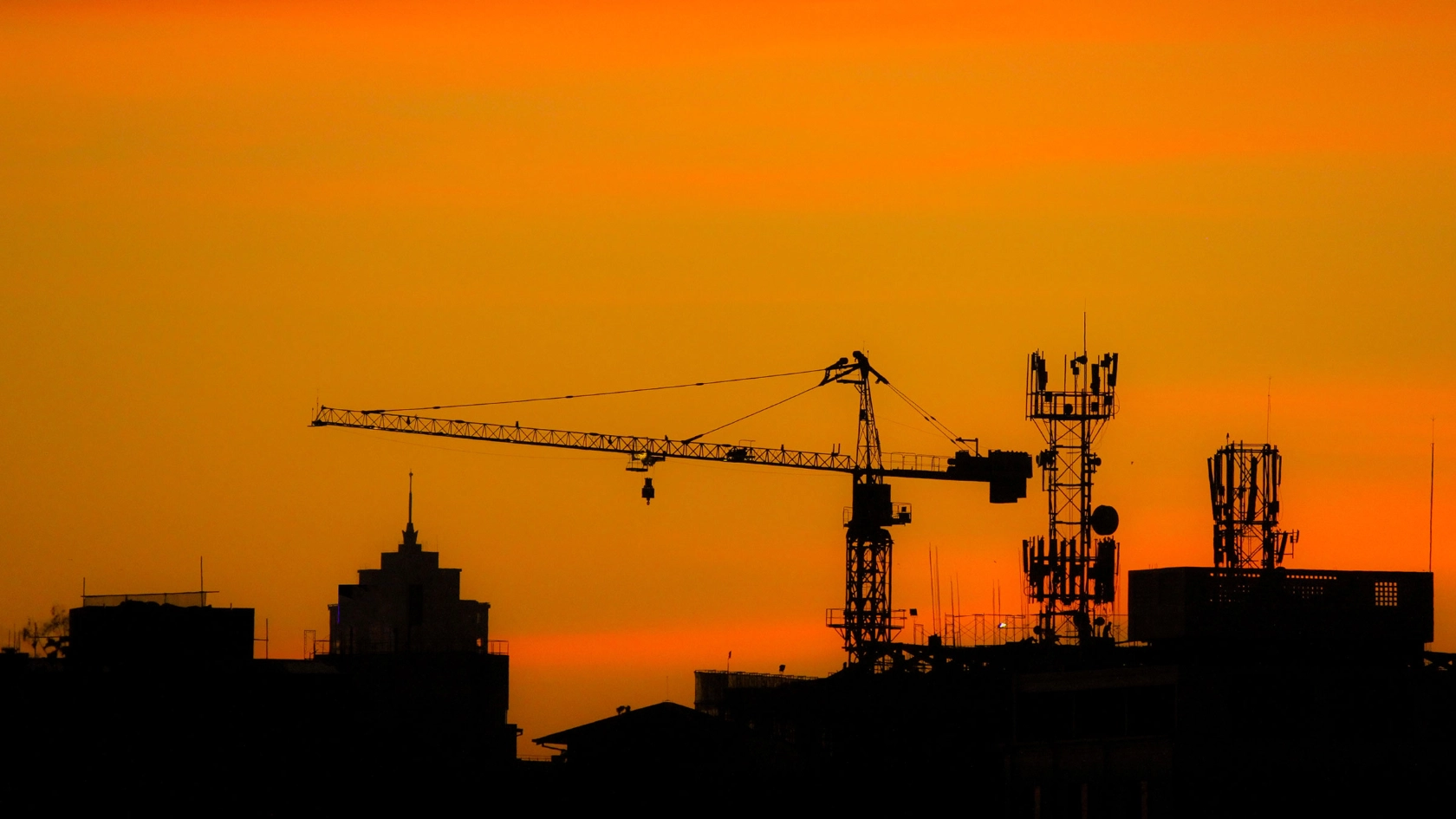 Baustellenpanorama im Abendlicht / Morgenlicht