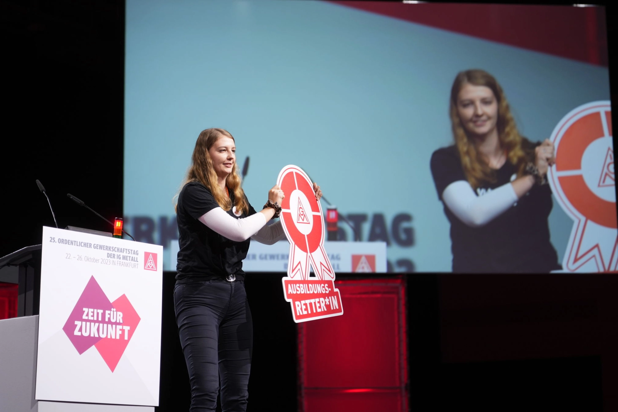 SOS Ausbildungsretter:in Kampagne wird beim 25. Ordentlicher Gewerkschaftstag 2023 der IG Metall in Frankfurt am Main vorgestellt.