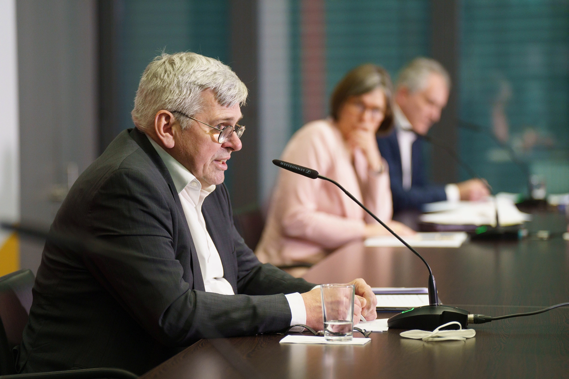 Jörg Hofmann auf der Jahrespressekonferenz der IG Metall 2022