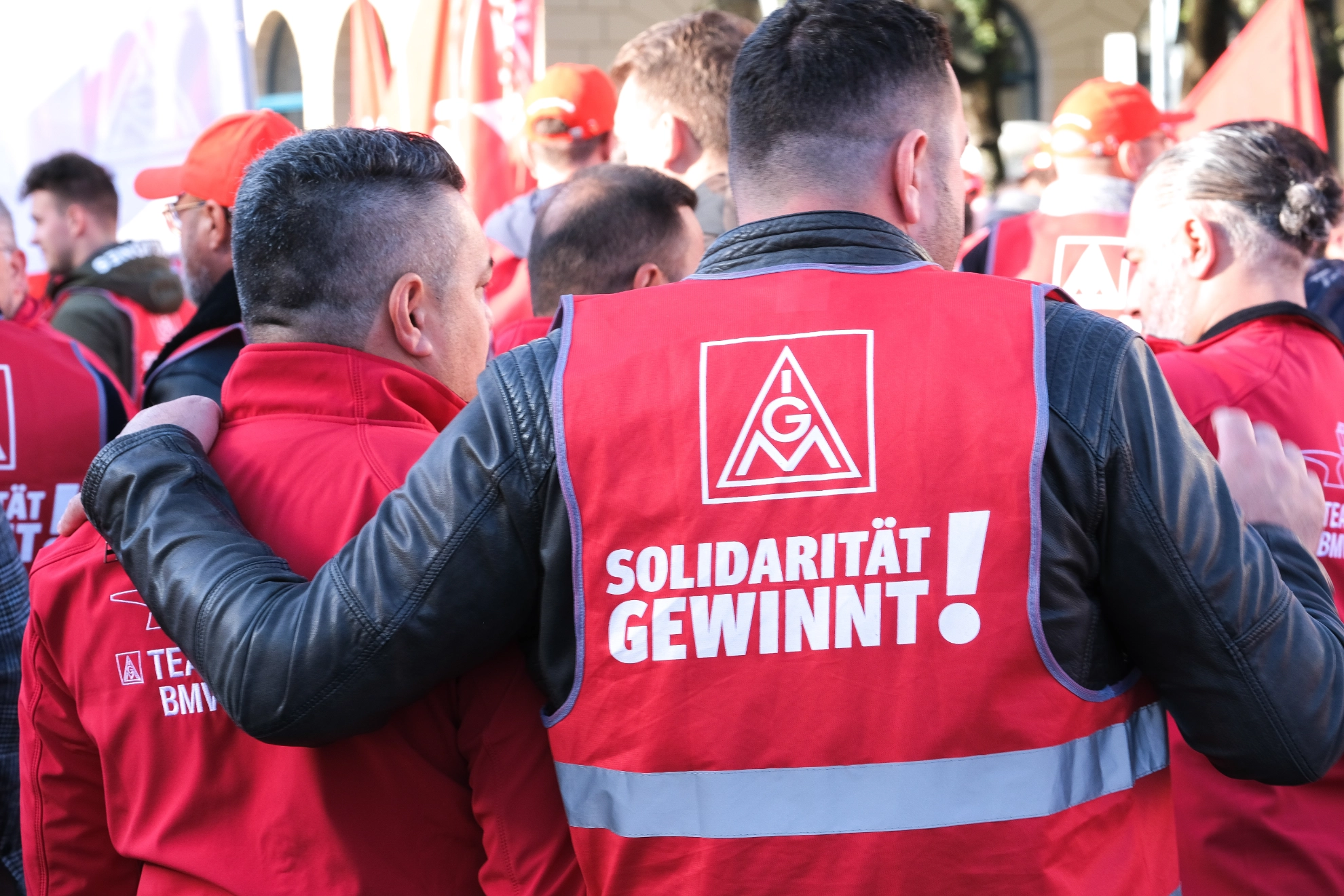 Gelebte Solidarität: Warnstreik in der Metall- und Elektroindustrie.