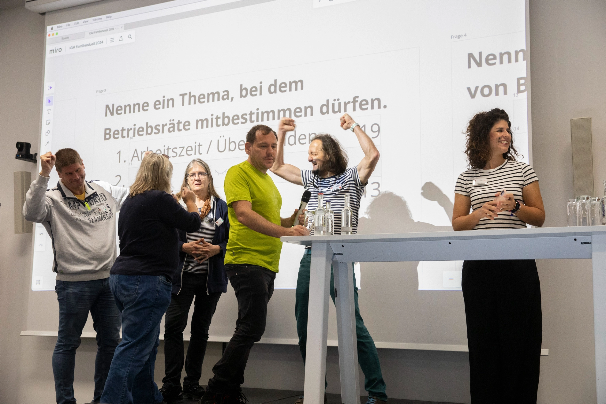Jubel bei der Engineering- und IT-Tagung 2024 in Hannover.