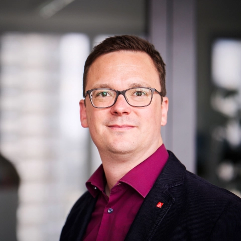 Walther Schneeweiß, Pressesprecher der IG Metall