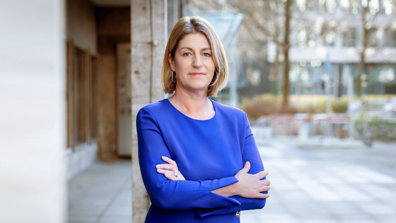 Pressefoto (6.000 x 4.000 px):<br/>IG Metall Bezirksleiterin Barbara Resch.<br/>Bei Verwendung als Quelle "IG Metall" angeben.